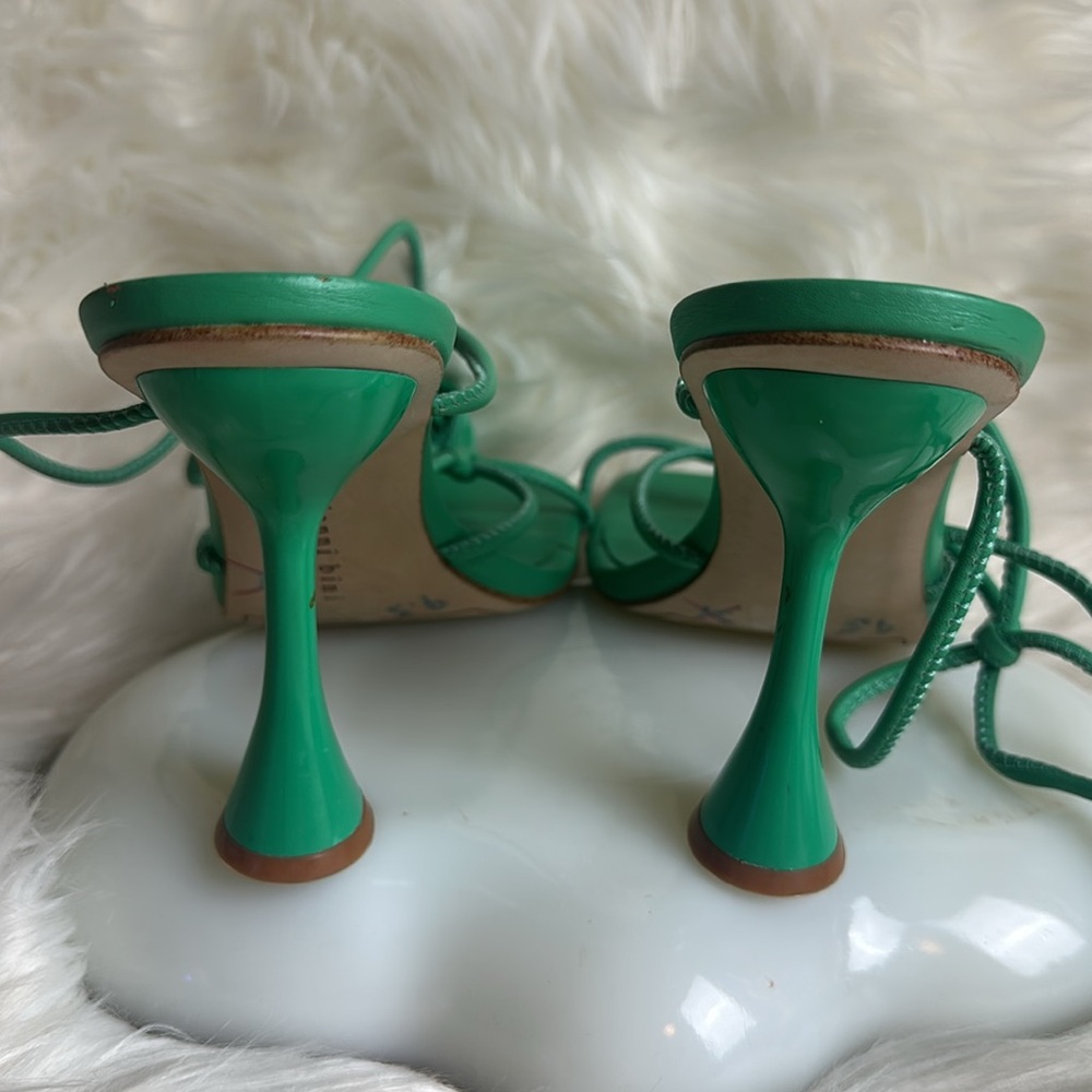 Gianni Bini Green Strappy Women's Shoes - Picture 8 of 9